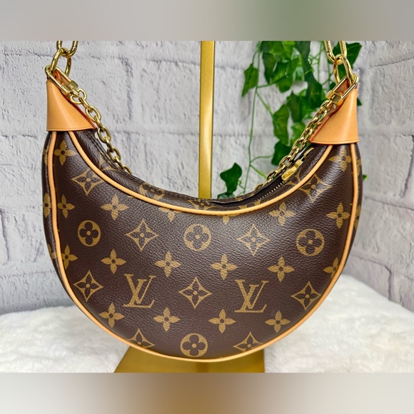 Authentic Louis Vuitton Loop (Monogram) - Picture 5 of 14
